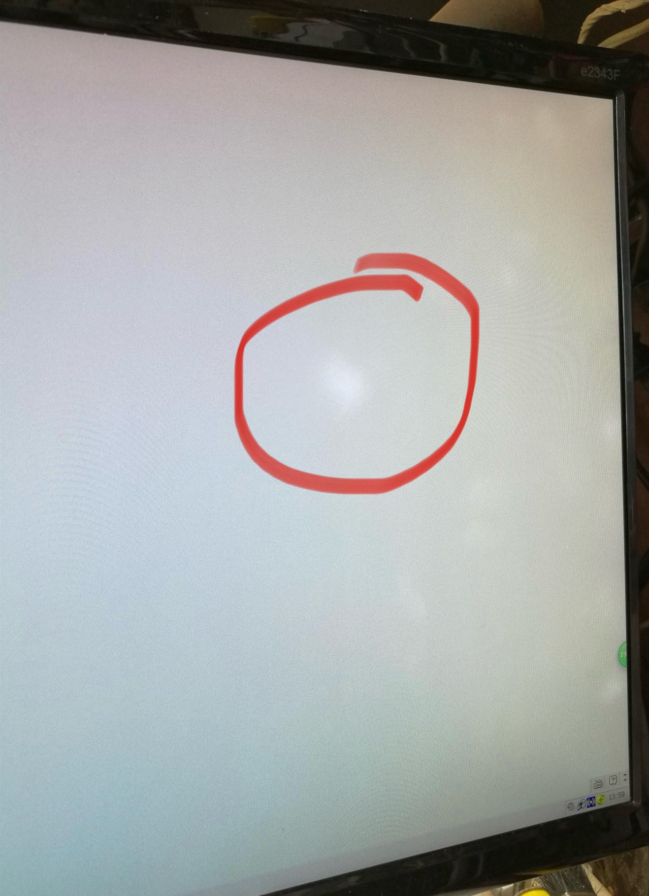 Cause e soluzioni per turni bianchi sugli schermi LCD TFT